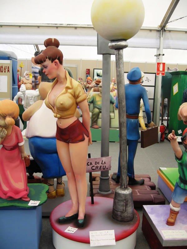 Totfalles: Plaça de la Santa Creu